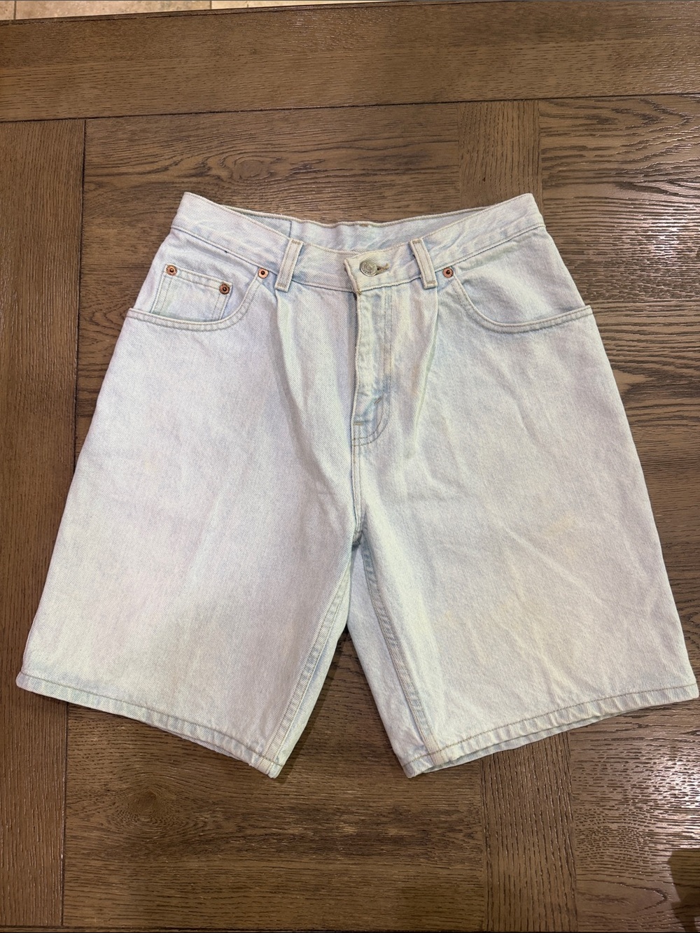 NUOVO County Seat Vintage 90’s Washed Light Blue Denim Long Jort Shorts